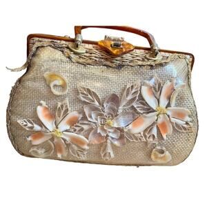 Vintage Purse Flower Shells Rattan Lucite Handle Tropical USA 1960s Grandma-core